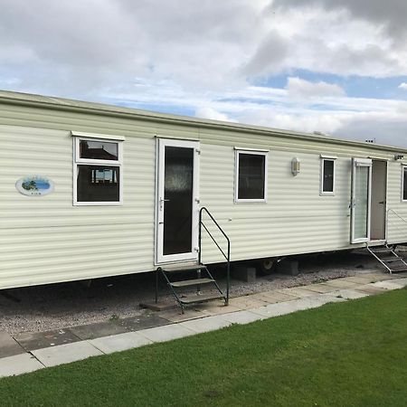 Modern 2 Bedroom Static Caravan - Lyons Kingsley Holiday Park - Pensarn, Abergele - Pet Friendly Exterior photo